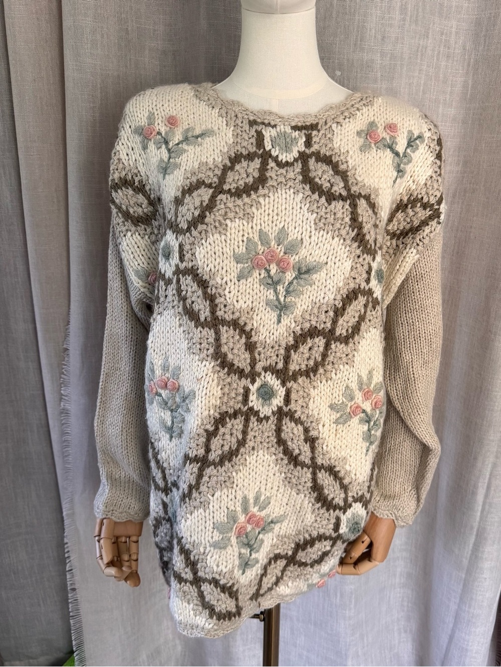 90’s Y2K hand knit cream floral sweater Fashion Bug NWT size large